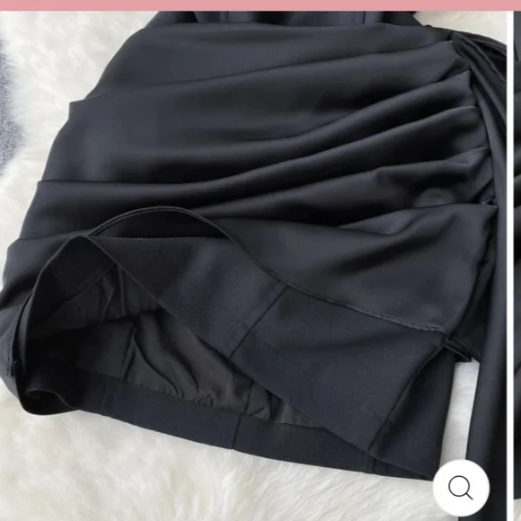 MIAH STRAPLESS PLEATED DRESS - Picture 4 of 5